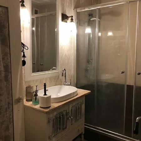 Zoei'S Place Reykjavik